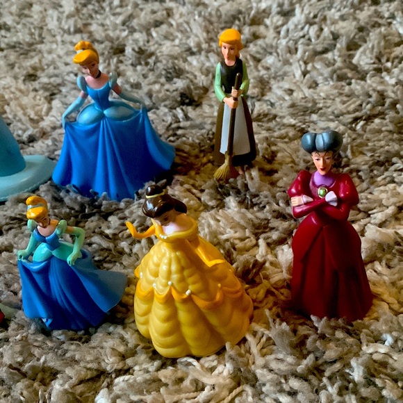 Disney Cinderella Figurine Play Set lot of 9 - Picture 2 of 3